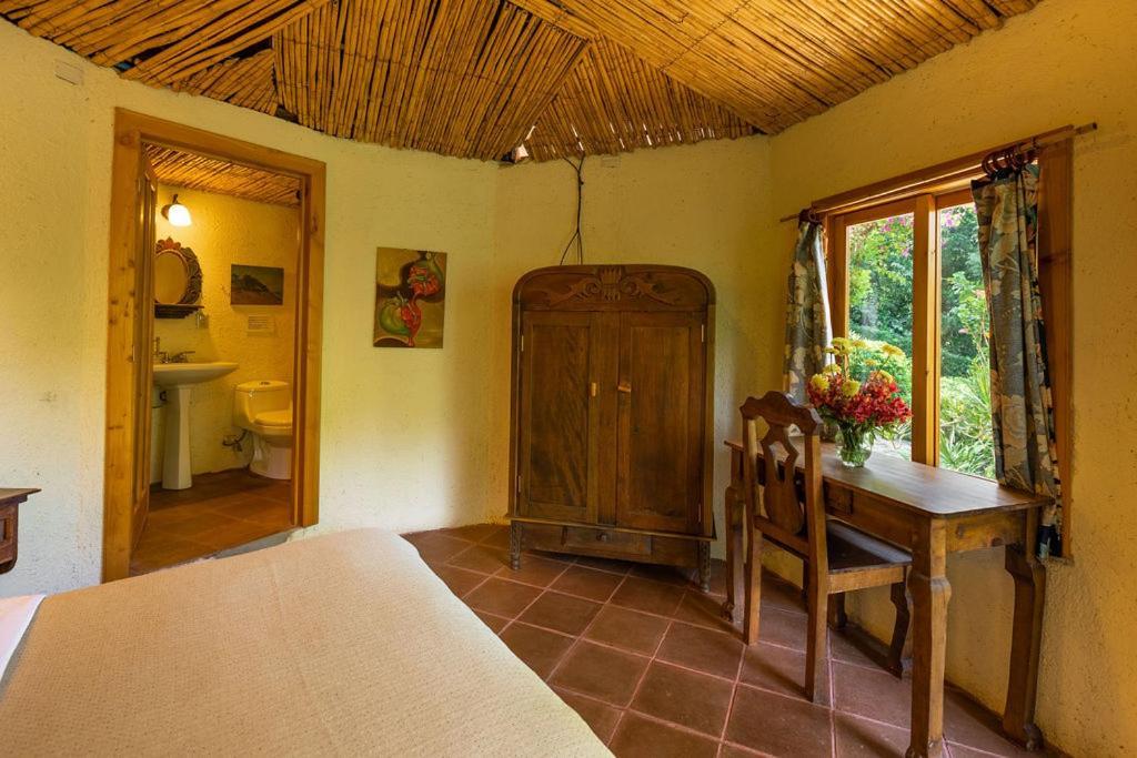 Jenna'S River Bed And Breakfast Jucanya Bagian luar foto