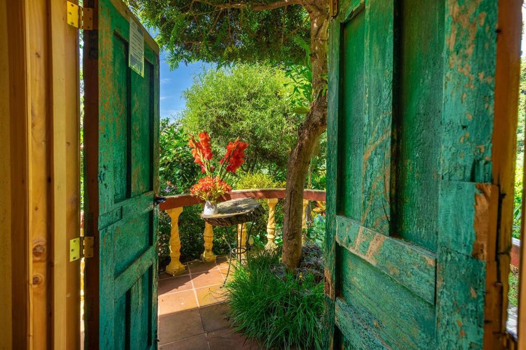 Jenna'S River Bed And Breakfast Jucanya Bagian luar foto