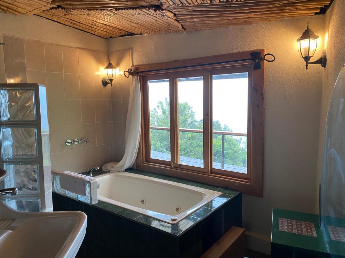 Jenna'S River Bed And Breakfast Jucanya Bagian luar foto